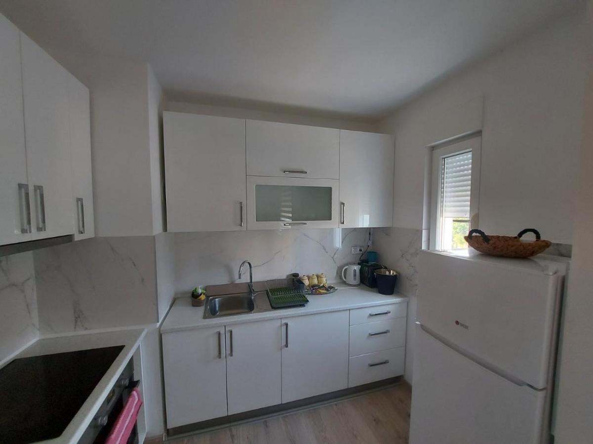 Apartman Vrbas Sa Podzemnom Garazom Banja Luka Ngoại thất bức ảnh